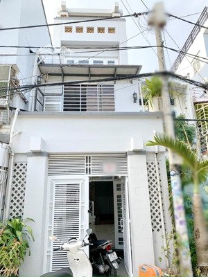 bán nhà 3 lầu mặt tiền gần chợ phạm thế hiển phường 4 quận 8