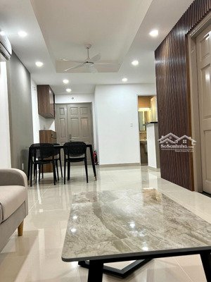 bán căn hộ tản đà court quận 5, dt 74.1m2, 2pn, tầng trung, view hướng nam. giá bán: 4,25 tỷ còn tl