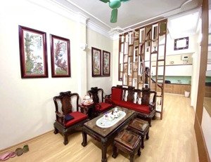 7 tỷ hơn- nhà an ninh tốt, gần oto- sát trần đại nghĩa-35m