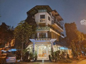 tôi chính chủ cần bán gấp căn nhà lk 80m văn quán, căn góc,view công viên, kinh doanh sầm uất 26tỷ