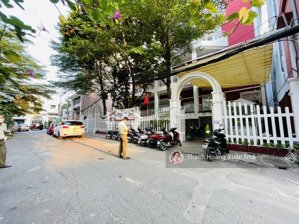 cực hiếm - hẻm xe hơi tránh nhau 8m, trần nhật duật, tân định, q1 - 6m x 10,6m - cấp 4 - chỉ 13 tỷ