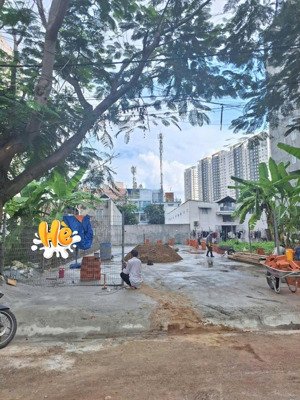 khu vi''p- phước kiển- đ.12m- 250m2- ngang to 10m- được xây 8tầng (1 hầm+7tầng)- chỉ 21.5ty