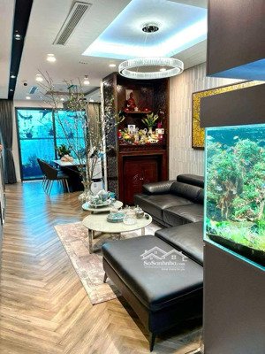 diamond flower. căn góc 3pn. 2wc. dt: 176m2. full đồ. 2 slot oto. giá: 15tỷ8 ac chủ nhà thiện chí