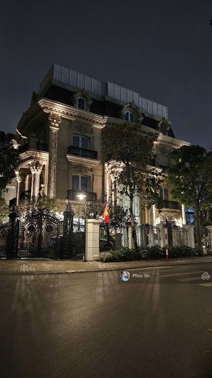 mặt phố hai bà trưng 260m2, mặt tiền 9m, sổ chính chủ, 250 tỷ