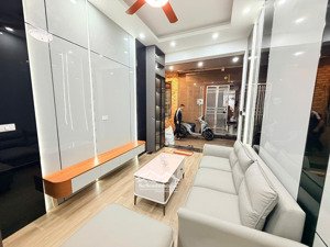 víp nhỉnh 7tỷ- bán nhà chính chủ- quan nhân- thanh xuân- full nội thất- ngõ nông-