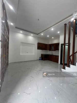 bán nhà lô góc 2 mặt thoáng,4tầng, 30m2,mặt tiền 5.2m, biên giang, hà đông, nhỉnh 3 tỷ