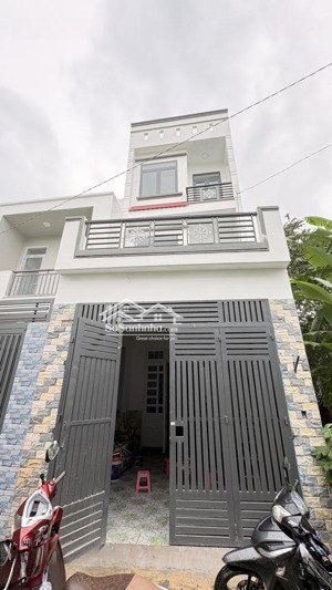 nhà 3 tầng tầng đường tch 03, phường tân chánh hiệp, q12, dt 70m2 (4mx18m)hẻm ôtô 5,8tỷ