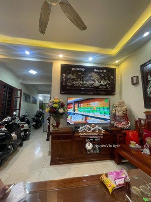 bán nhà- văn cao-ba đình- 38 m2 x 5 tầng x 7,9 tỷ. mặt ngõ rộng thoáng, gần ô tô, nhà dân đang ở.