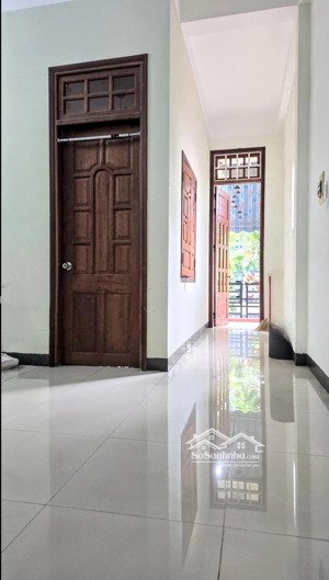 bán nhà 3 tầng mặt tiền ca văn thỉnh, cao ráo. trung tâm hải châu - nhà kiên cố vào ở ngay.