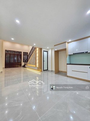 bán nhà 45m2 - 5 tầng đẹp, gần ga hà đông. 13,x tỷ. phân lô - oto đỗ tránh. sổ đẹp không tì vết
