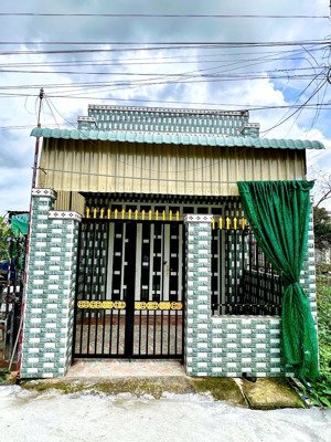 bán nhà riêng tại khu cn thuận đạo, 1,45 tỷ, 77m2, 2pn, 1wc, hàng hiếm tại cần đước, long an