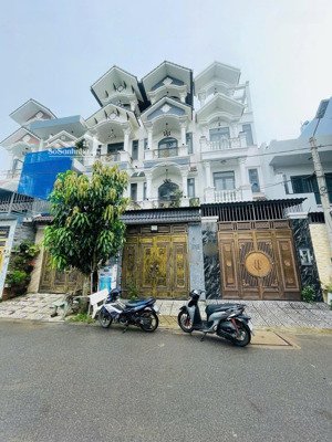 giảm mạnh 600triệu - bán nhà 4 tầng. hẻm xe hơi, ngay gigamall, 80m2, giá: 8tỷ979. lh: 