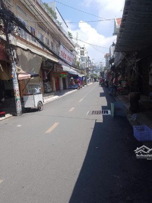 quá rẻ chủ bán đất tặng nhà cấp 4, mặt tiền chợ khiết tâm, 76m chỉ 4,8 tỷ