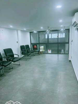 bán nhà phạm văn bạch 79m² 6 tầng - 10.9 tỷ - bán gấp trong tháng