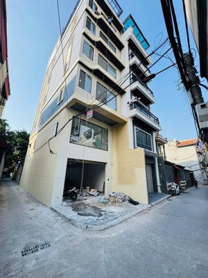 rẻ hiếm nhất khu nhà đẹp 7 tầng thang máy,lô góc, gara kinh doanh cổ linh full nội thất