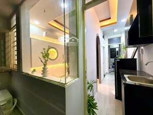 ngay lạc long quân - thành mỹ studio 18m2 mới keng 1pn tách bếp full nội thất chỉ 5.3 tr/th