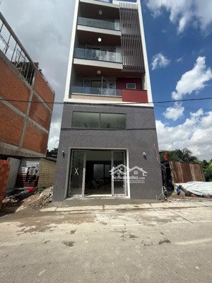 7 tỷ 8 tỷ 10,8 tỷ nhà 6 tầng cổng vạn phúc view sông hiệp bình phước thủ đức. đường 10 m