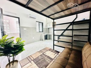 chỉ 3p đi bộ tới đại học văn hiến - phòng có gác - thang máy chỉ 4.9 triệu/th.