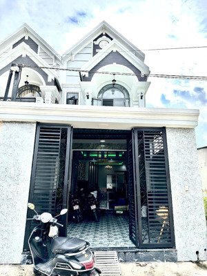 cho thuê nhà nguyên căn - nội thất đầy đủ tọa lạc tại mỹ hạnh nam gần tl824, dt9