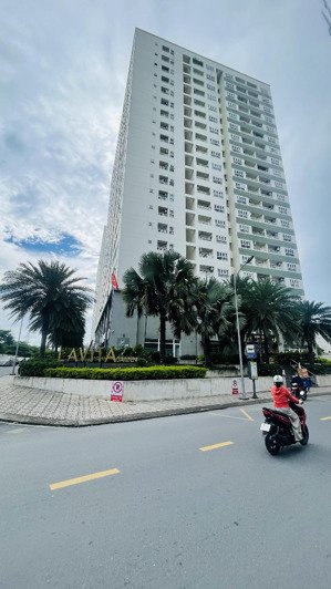 toà chdv 6 tầng sẵn thang máy gần ga metro, dòng tiền ước tính 720 triệu/năm