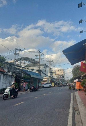 nhà gần chợ hiệp bình, hiệp bình chánh, sổ hồng riêng, 1 trệt 1 lầu