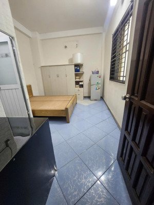 cho thuê phòng trọ đầy đủ nội thất gần ngã 4 hàng xanh quận bình thạnh, liên hệ 