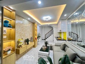 bán nhà dương văn bé,lô góc 2 thoáng , cửa mở là gió, phòng nào cũng thoáng sáng chỉ 5.98 tỷ