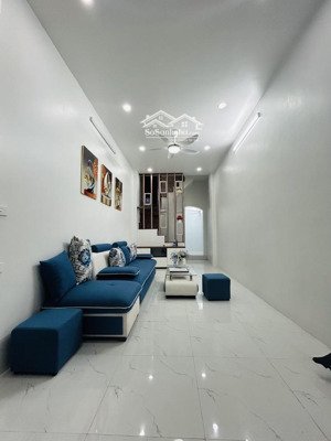 bán nhà văn chương_ 10m ra oto, trung tâm đống đa,38m2_7.9 tỷ