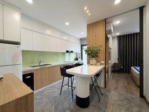 vinhomes marina_biệt thự liền kề lô góc xẻ khe 3 mặt thoáng đã hoàn thiện có thang máy.