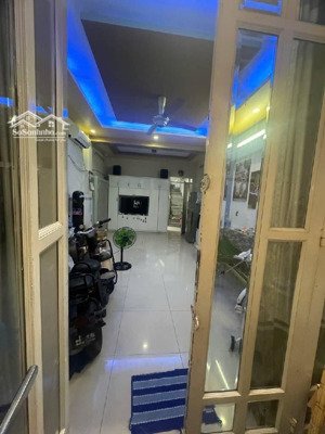 bán nhà khu vip tân bình hẻm xe hơi nhà mới đẹp ở ngay chỉ 5 tỷ
khu vip tân bình, hẻm xe hơi