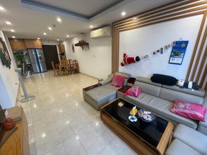 bán căn hộ 3pn full nội thất tại 110 cầu giấy, 85.26m² tầng trung, giá tốt 122tr/m²