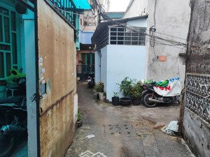 bán nhà 5x11m, khu an ninh yên tỉnh, hẻm 528 hưng phú giá tốt.