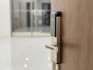 bán căn 2pn - 55m2 có sổ tầng cao full nội thất giá 2,05 tỷ bao phí thuế