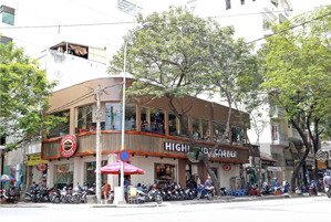 góc 2 mặt tiền calmette & lê thị hồng gấm, quận 1 - dt: 8x20m - 2 tầng - hđt: 300 triệu - giá 60 tỷ