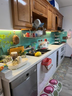 bán căn góc saigonres 82m2,2pn,2wc giá 3,5tỷ.call mr hà.