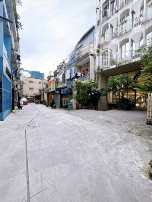 bán gấp nhà hẻm xe hơi 7m quận 1 - cn 119m2 (4.1 x 29) sổ vuông không lộ giới - 30m ra mặt tiền
