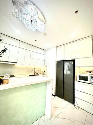 cấn bán gấp căn hộ thông tầng chung cư cao cấp vinhomes gardenia - mỹ đình