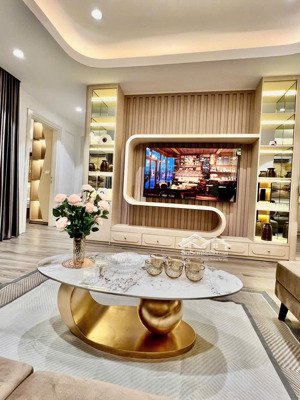 bán gấp căn hộ hoàng thành pearl - 82m2, pn, 2wc giá chỉ nhỉnh 8 tỷ lh:0915867693