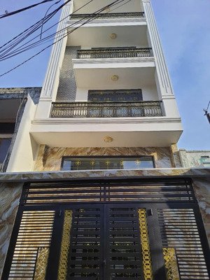 tin hot: nhà 5 tầng mới đẹp - ô tô ngủ trong nhà - 60m2 vừa ở vừa kinh doanh gần mặt tiền bình lợi!
