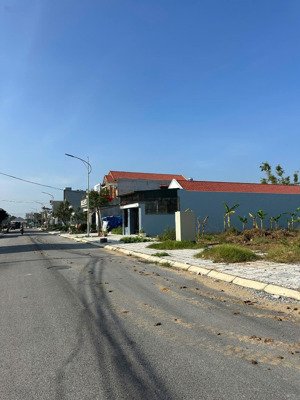 chính chủ cần bán lô tđc vườn gáo sát quảng trường biển cách biển 600m giá cắt lỗ