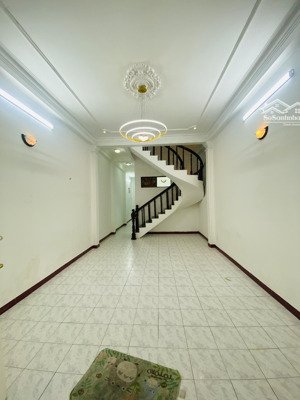 cho thuê nhà 1/ hẻm xe tải thông lê đức thọ p16 gò vấp 4m x 16m 4pn 2wc gần võ thị sáu