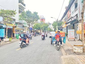 hiếm - góc mặt tiền kd 7x19, 2 tầng đường số tân quy q7 giá 30 tỷ