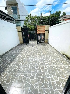 nhà 98m² trường thọ thủ đức hẻm xe hơi 4pn chỉ 5.2 tỷ - đang cho thuê 8 triệu/tháng, shr a4