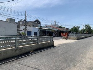 bán đất lái thiêu 1/ đường lớn năm ngay trung tâm lái thiêu