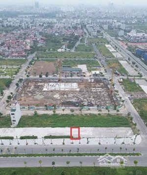 cần bán gấp lô đất siêu đẹp đối diện aoen mall bắc giang 119m- mặt tiền 7m.