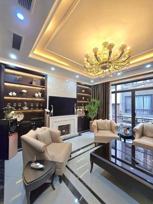 nhà mp kim ngưu, dt 120m2 * 7 tầng tm , mt 6,5m . nhà lô góc 3 mặt thoáng , vỉa hè ô tô ...39,5 tỷ