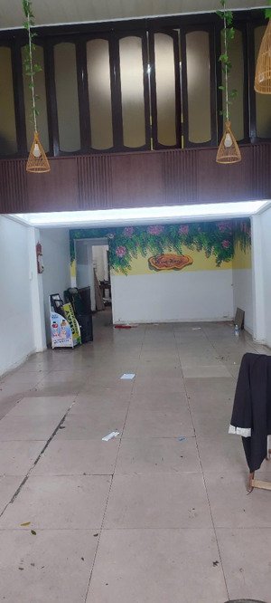 cho thuê nhà 2,5 tầng mặt tiền trưng nữ vương, vị trí kinh doanh.