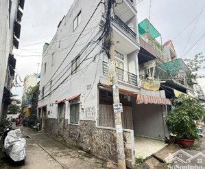 nhà góc 2 mặt tiền đường đoàn giỏi dt 4x15 đúc 1 trệt 2 lầu bán 7,9 tỷ lh hiểu