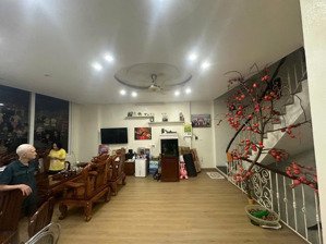 bán nhanh căn liền kề lô góc kinh doanh siêu đỉnh 50m, 5t giá chỉ 17 tỷ sẵn sổ giao dịch