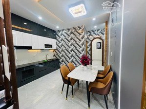 nhà đẹp đường lê thúc hoạch dt 4mx16m 1 lầu full nội thất giá 6,98 tỷ